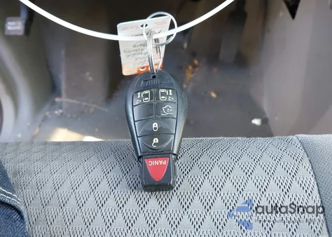 2008 Chrysler Town & Country Touring from USA, damaged, VIN 2A8HR54P38R821245